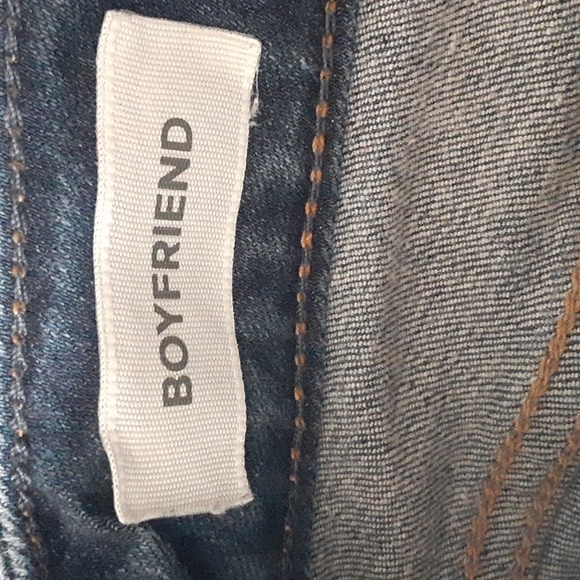 💥 EUC Torrid Boyfriend Distressed Dark Wash Jean Shorts - Picture 6 of 7